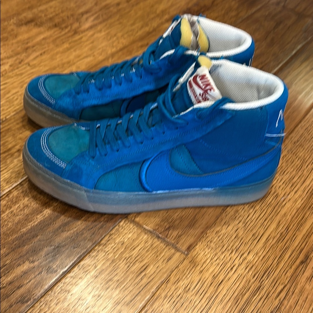 Nike Blue High-Tops Blazers
